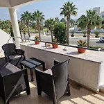 La Veranda Sea View ラルナカ