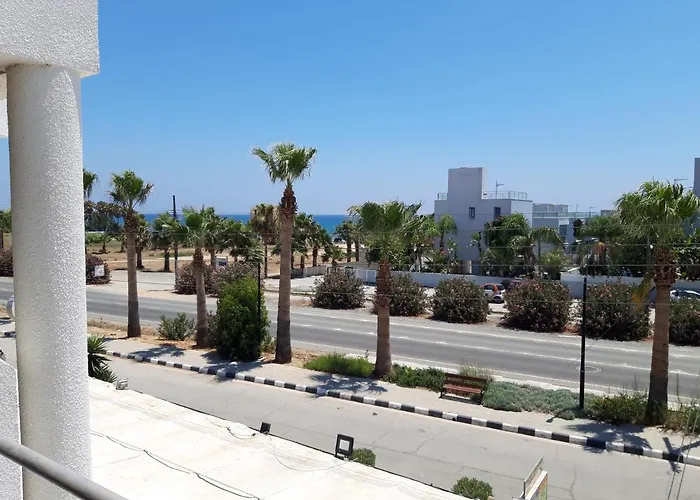 Apartamento La Veranda Sea View Lárnaca