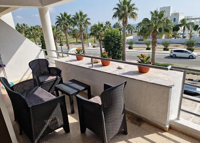 La Veranda Sea View 拉纳卡