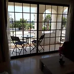 La Veranda Sea View * لارنكا