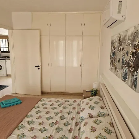 La Veranda Sea View * لارنكا