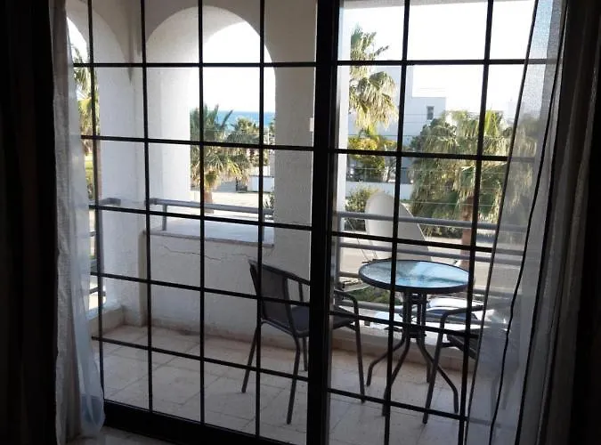 La Veranda Sea View * Larnaca