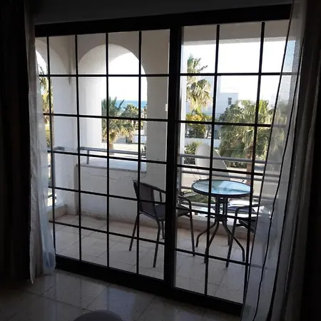 La Veranda Sea View * 라르나카