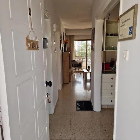 La Veranda Sea View * Lárnaka